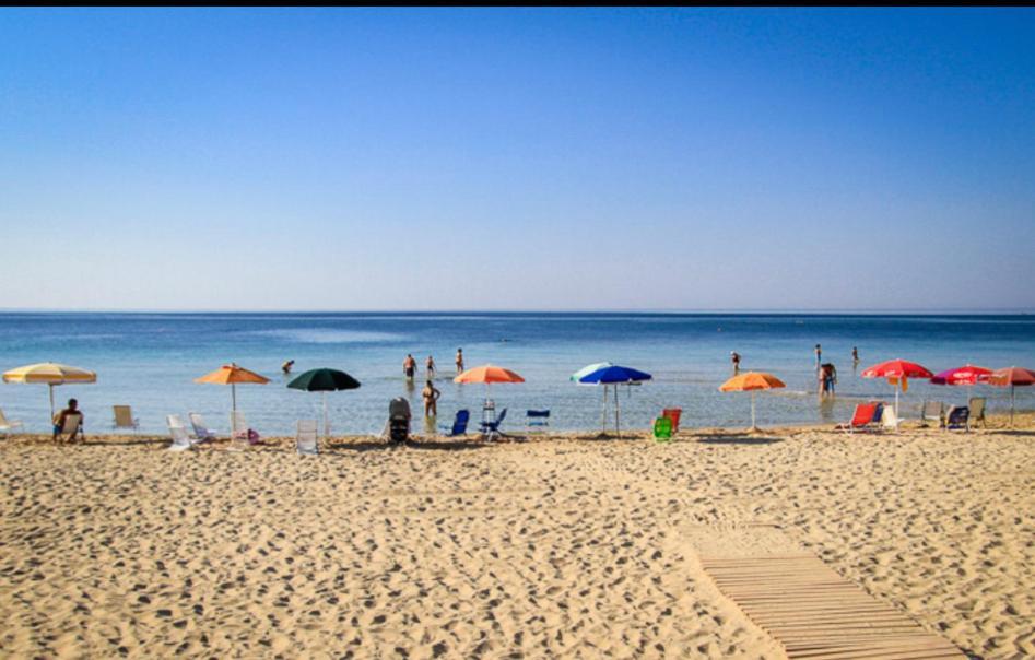 Casa Vacanza Lo Smeraldo San Pietro in Bevagna Bagian luar foto